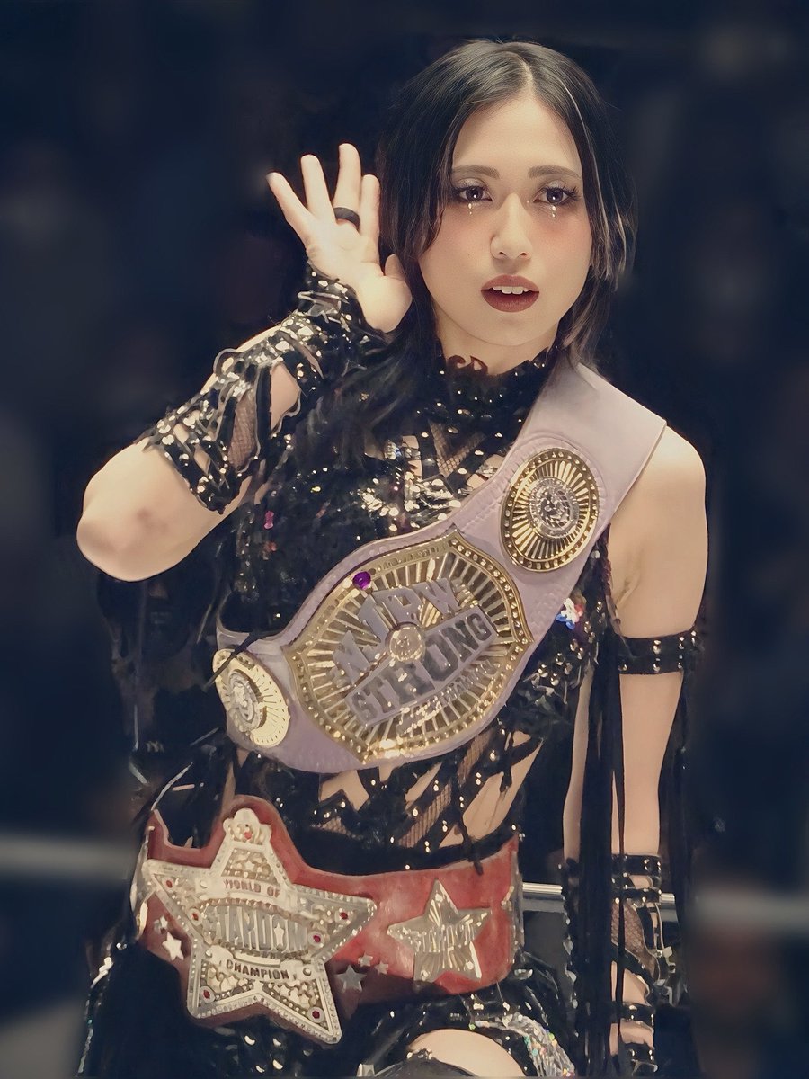 史上初女子でのプロレス大賞受賞
おめでとう御座います🎉

いやぁー本当に凄いですね👏👏👏

#上谷沙弥 選手 #STARDOM #HATE