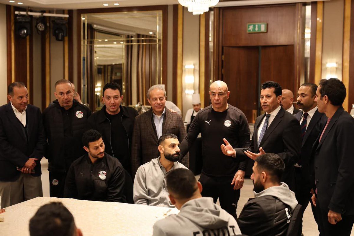 Onzemasr_EN's tweet photo. 🚨 Mohamed Salah has arrived in Egypt and joined the national team camp! ❤️🇪🇬 https://t.co/oHYsZNgIqm