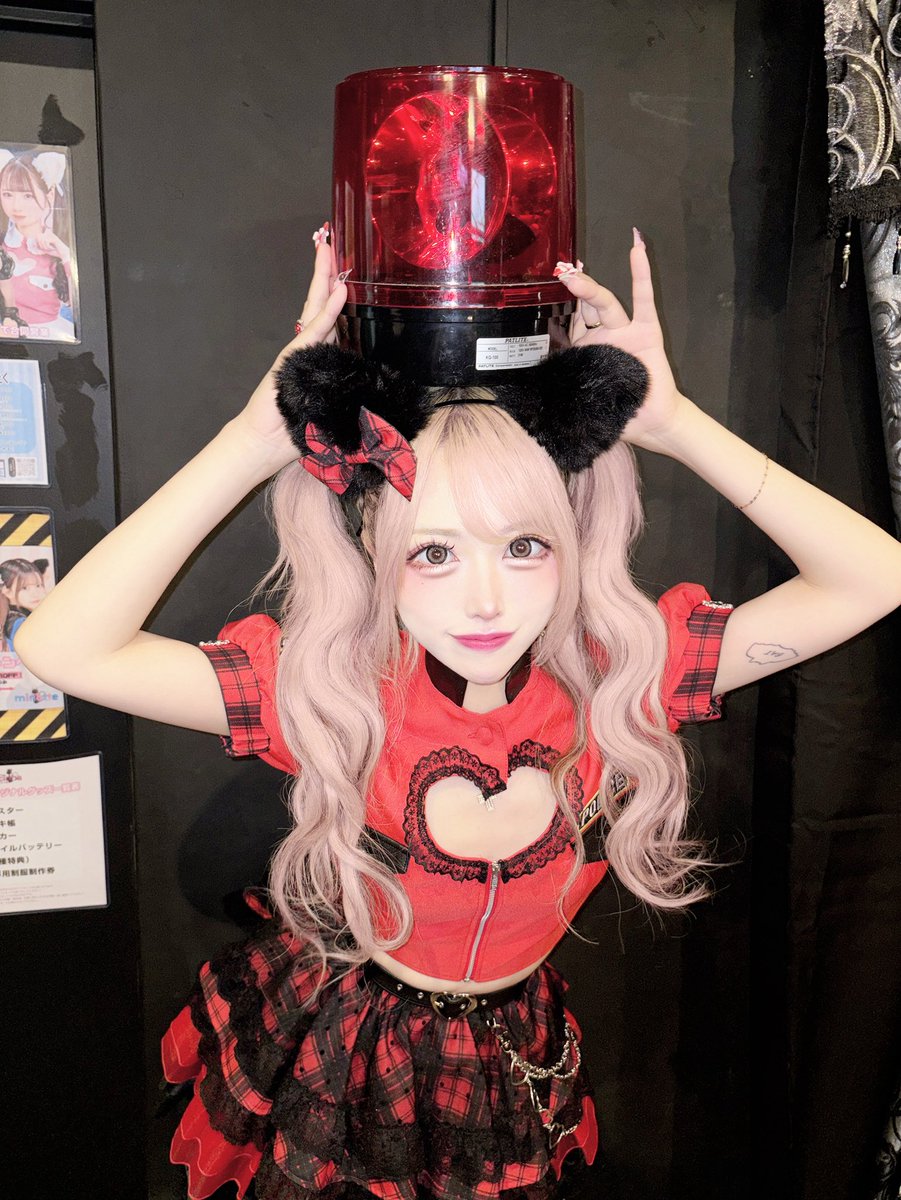 にゃん様😈💩 (@_aroro_966) / Posts / X