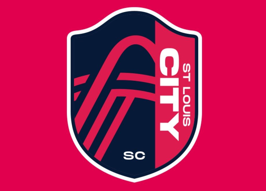 Meet Yoann Damet, the 35-year-old who just became a new head coach of MLS side St. Louis City SC.

- Never played pro soccer. Instead, he started his coaching career at just 16 by taking over Beaune FC U-13s.

- After eight years coaching youth teams in France, he arrived to