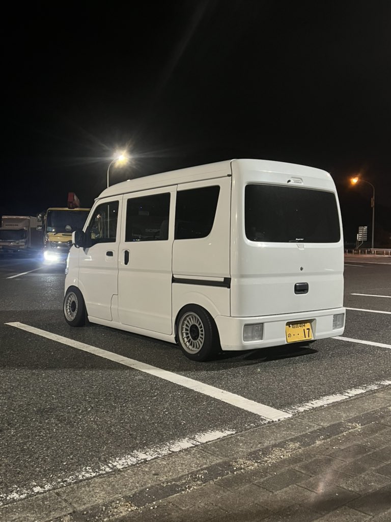 純正を崩さない仕様 社用車です。なのでノーマルです。