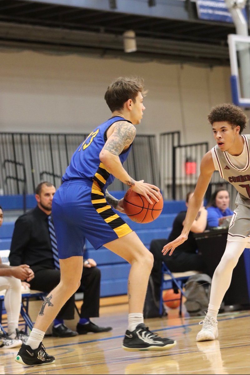 6’3 Brescia <a href="/linkinlockhart/">Linkin Lockhart</a> 

18 points 
5 rebounds 
5/8 FG
2/4 3Pt
6/6 

Brescia starts conference play 1-0