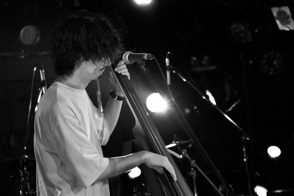 junman16's tweet image. 昨日は誕生日でした！
いろんな方からメッセージやプレゼントいただけて、いくつになっても周りに恵まれてるなと感じる１日でした！
ありがとうございました🙇
今年は僕も声をかけてくれた人みたいに、音楽で幸せを分けれる人を目指していきます！