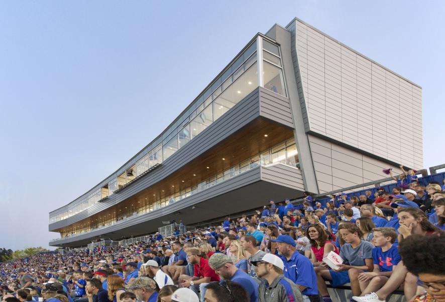 TimBrandonArch's tweet image. Reminiscing on the design of Louisiana Tech University’s press box. Created to elevate the game day experience with premium suites, modern press and broadcast areas, and clear sightlines throughout. Proud to see how this project continues to serve the Bulldog community!