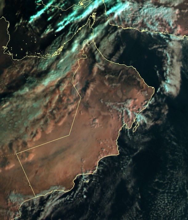 (07:58) صباحاً 

 -صحو بوجه عام على معظم محافظات سلطنة عمان.
  
-استمرار تدفق السحب على محافظة مسندم وهطول أمطار متفرقة . 

 -تشكل الضباب أو السحب المنخفضة على أجزاء من محافظتي الوسطى وظفار.

-هبوب رياح جنوبية الى جنوبية شرقية نشطة على معظم محافظات سلطنة عمان.