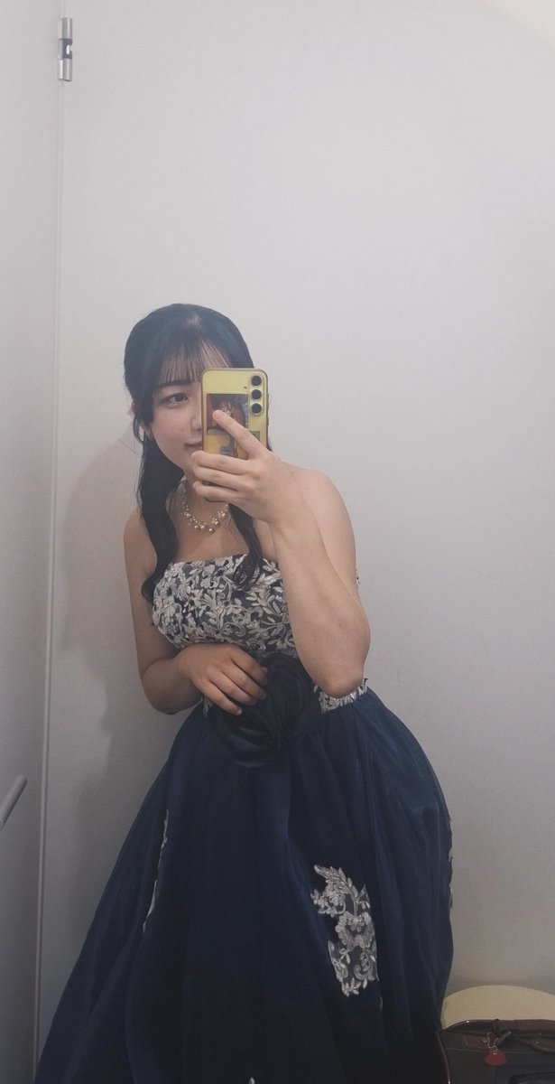 プロフィール写真を撮り直してきました📷´-

今冬巻き髪練習してた甲斐あって
ヘアアレンジもひとりでできた！

今後演奏会でいっぱいつかうつもりです、みにきてください🤍