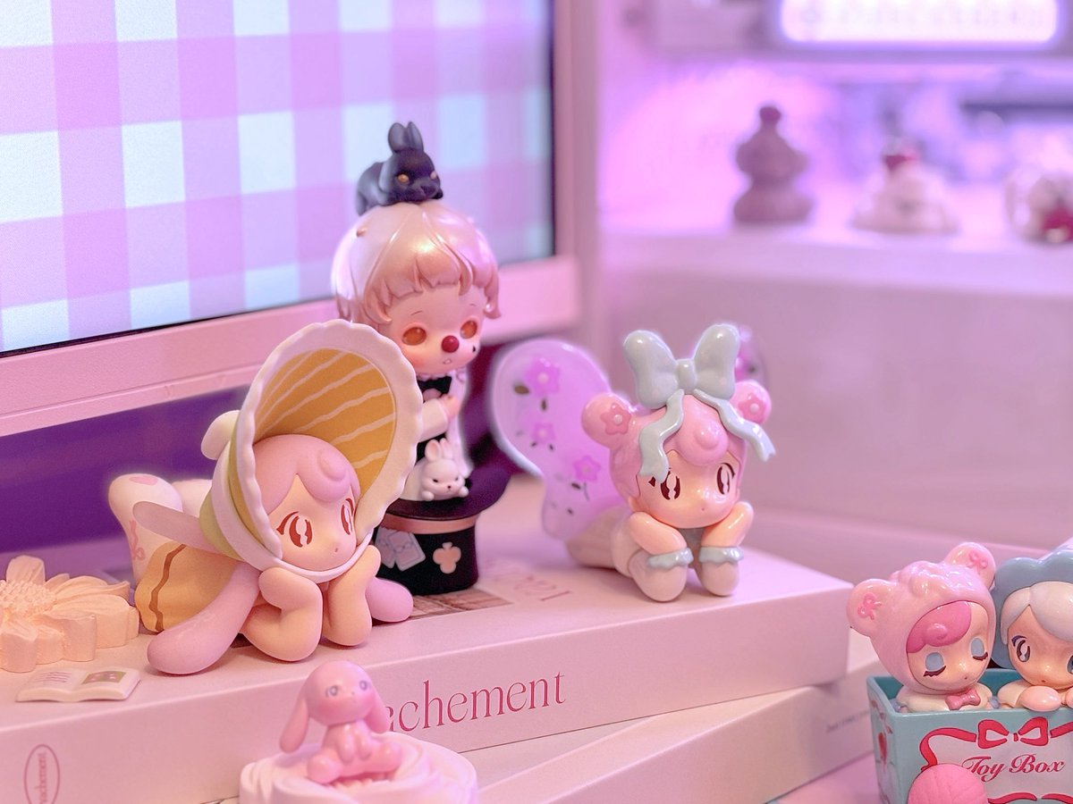 shiroe___pipipi's tweet image. ⁡
新入りの子たちと棚から出した子たち🤲´-
にぎやかわっしょい❕
⁡
#desksetup