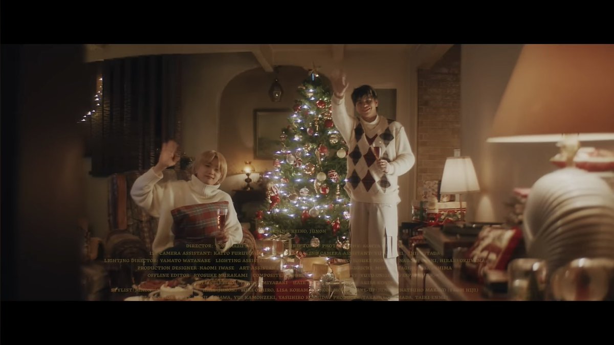o___ym523's tweet photo. CDTVのレイちゃんとジュノンくん♡
クリスマスはこの曲で決まり✨
先月末からドタバタしてるけど、クリスマスはケーキ食べて出来るといいなぁ🎄🎁

#FirstChristmas
#REIKO
#BEFIRST #JUNON https://t.co/wsEyKYGRKd