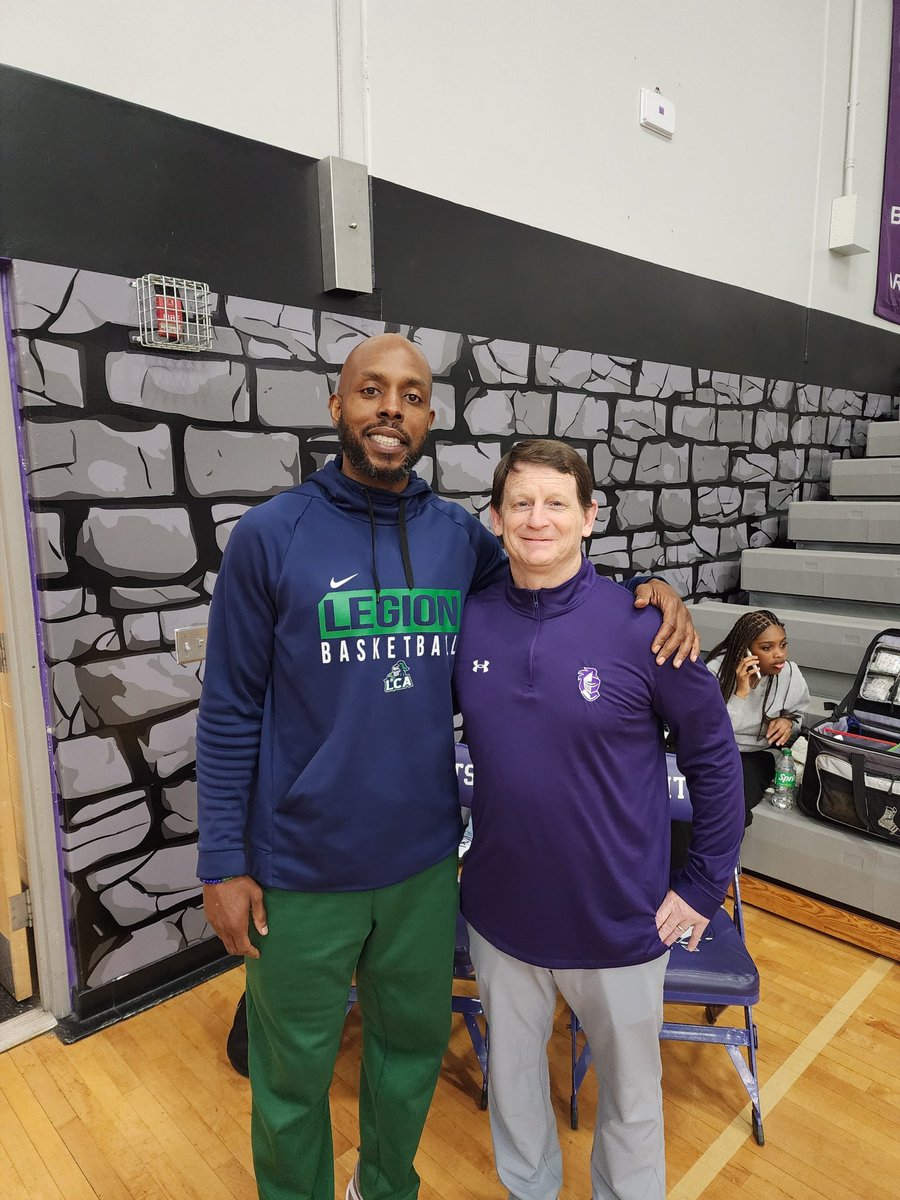 MikeCraft10's tweet image. Thankful to have coached guys like Ricardo!  First class!