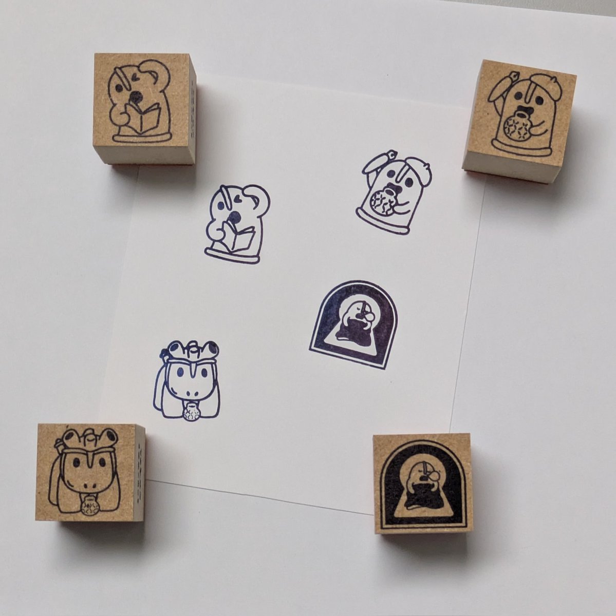 poplifeworks's tweet image. 文具女子博、三田三昭堂ブースで販売するハニスタンプのデザイン担当させて頂きました！　よかったら是非！

#文具女子博