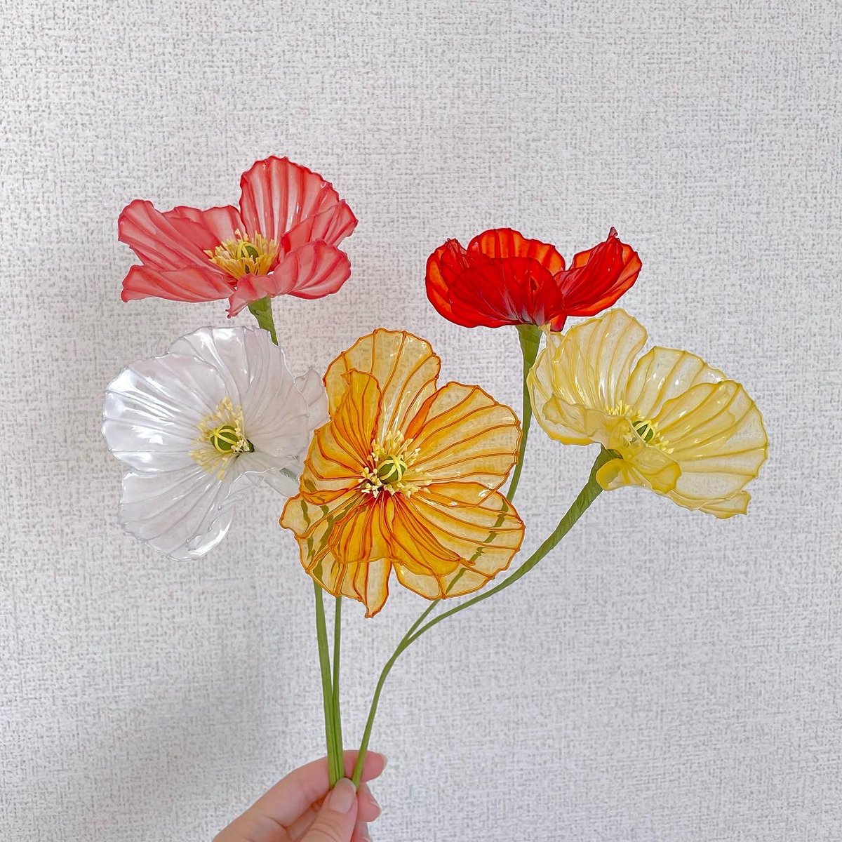 ネットで色々調べてたら、アメリカンフラワーってやつが綺麗で良さそう！