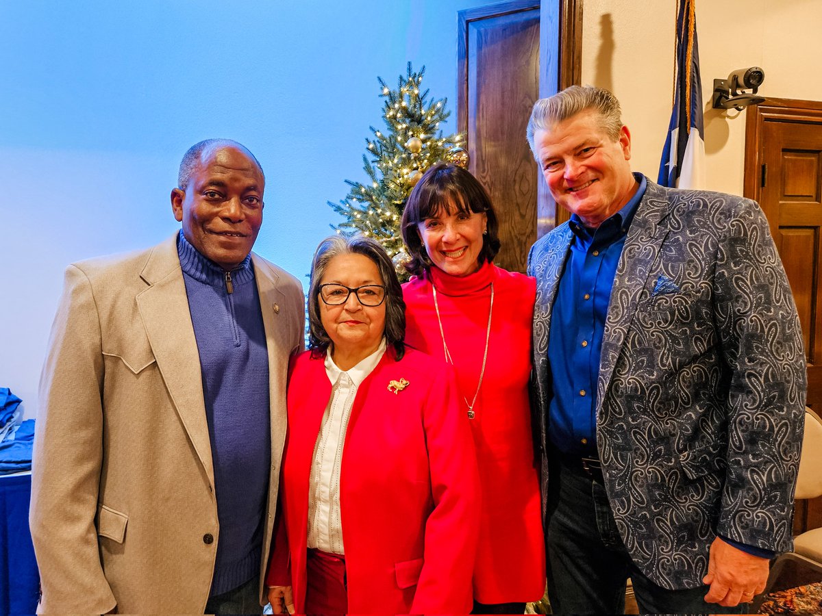 President Ronnie D. Hawkins Jr. tweet media