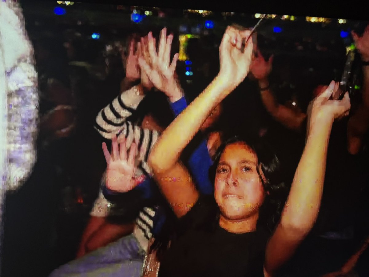 sisoymejorado's tweet photo. La transmisión parece película VHS de XV años de los 90s …. #LMD7 #LaMasDraga7 #LaMasDraga https://t.co/4GI0qcsHgb