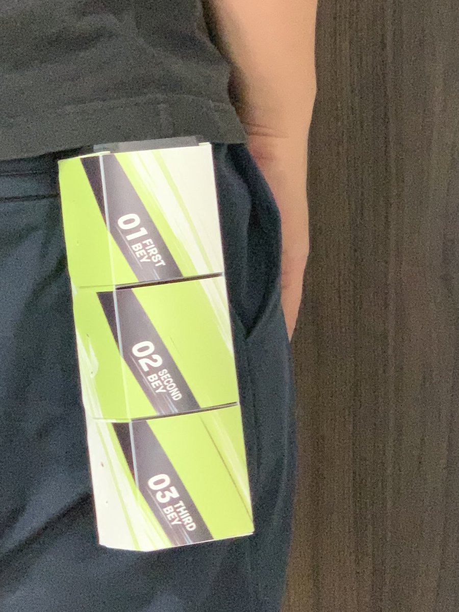 hobbyhack010010's tweet image. 早速のご購入ありがとうございます🤑
カラビナと組み合わせるとこのように腰からもぶら下げることができます🤑
お試しください🤑
#ベイブレードX 

3on3クリップ-ブラック- | hobbyhack010010 #booth_pm hobbyhack010010.booth.pm/items/7479539