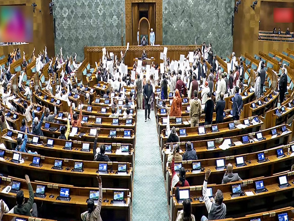 ani_digital's tweet image. Winter Session: Congress MPs to meet in the CPP office in Parliament

Read @ANI Story | aninews.in/news/national/…
#WinterSession #Congress #CPPMeeting