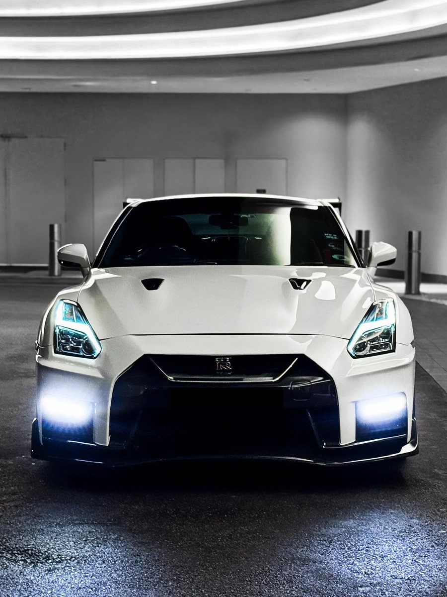competitionreal's tweet photo. GTR 🤍 https://t.co/savpYC983C
