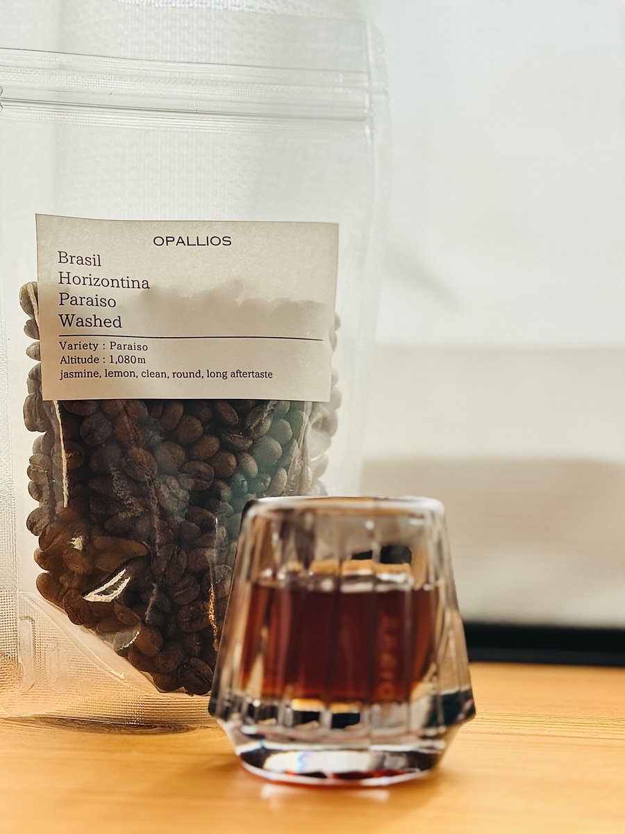 hishisax's tweet photo. OPALLIOS
Brazil Horizontina Paraiso Washed

綺麗で丸くて柔らかい

さて、微粉どうするかなぁ
毎回ここ　　微粉の扱い
最後の最後ですごく迷う https://t.co/9TZn8DBWCu