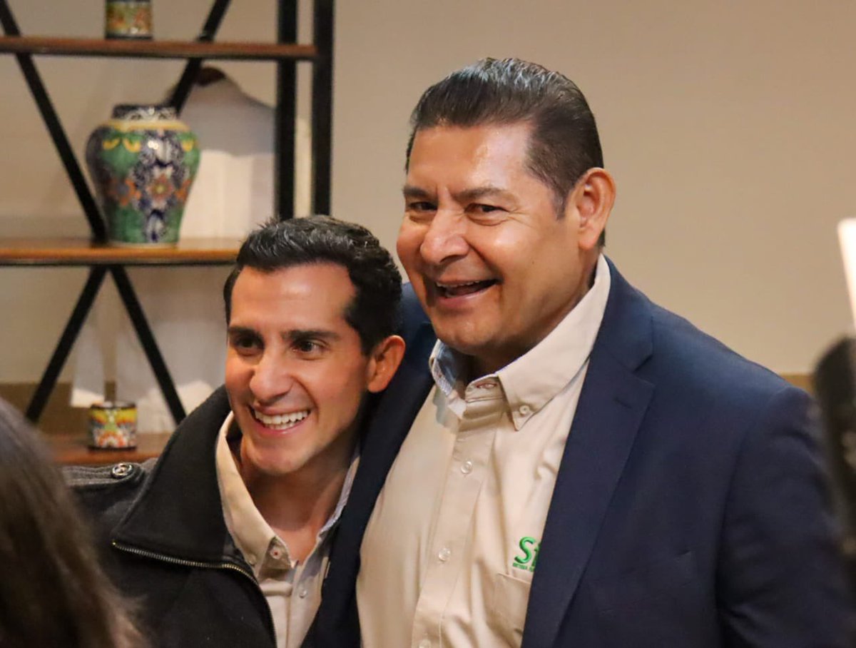 glezjosefran's tweet image. Puebla es el #epicentro del #deporte 

El impulso de @armentapuebla_ y la sensibilidad de @Bonita_sanchez9 nos dieron el gusto de recibir el #SINADE 

@Rommel_Pacheco @alexaespiidio @RUIZESPARZAO