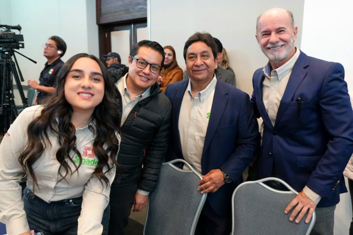 glezjosefran's tweet image. Puebla es el #epicentro del #deporte 

El impulso de @armentapuebla_ y la sensibilidad de @Bonita_sanchez9 nos dieron el gusto de recibir el #SINADE 

@Rommel_Pacheco @alexaespiidio @RUIZESPARZAO