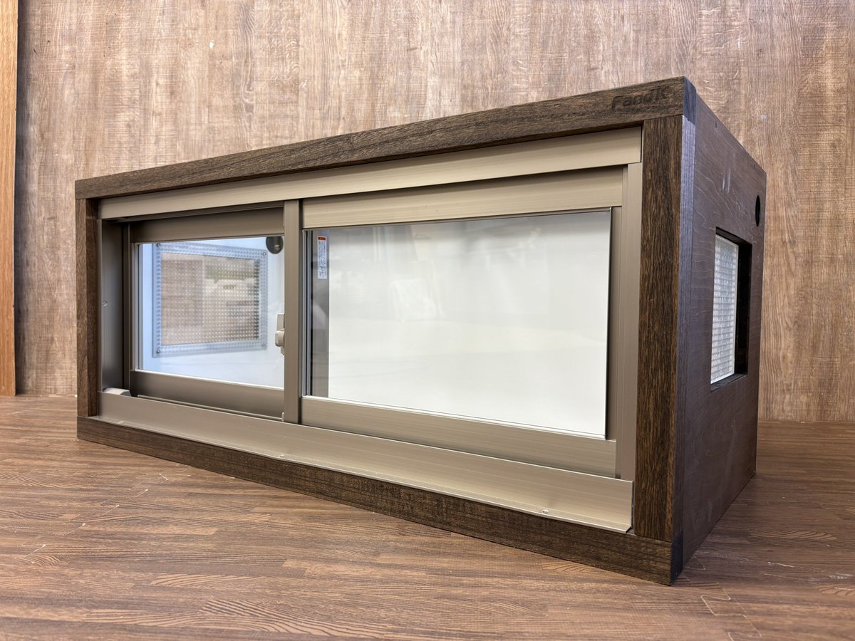 おはようございます！ ボールパイソン用✨ サッシ仕様 幅900奥行450高