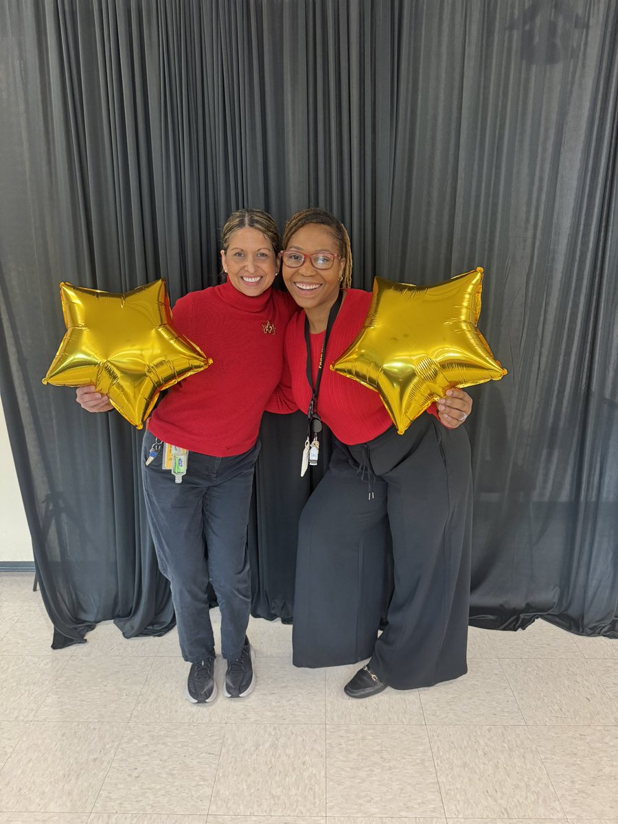 Eunice OyekolaClark tweet media