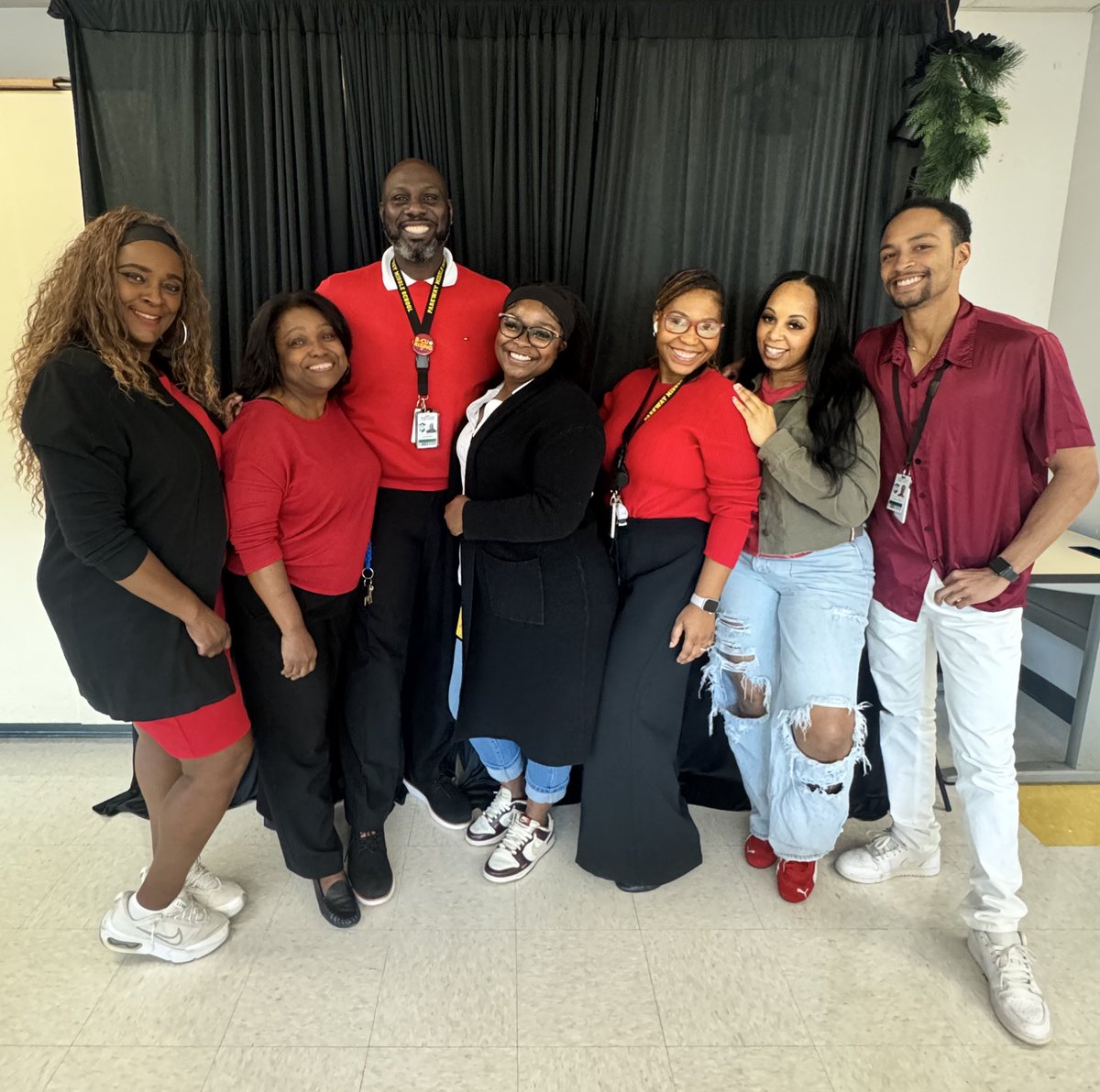 Eunice OyekolaClark tweet media