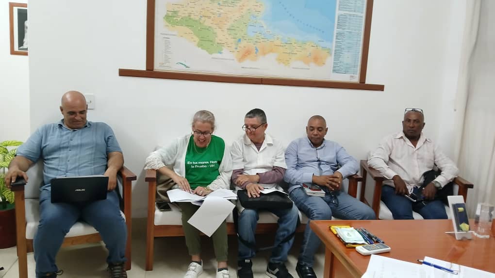 Desarrollamos como cada tarde la Reunión técnica para el enfrentamiento a las arbovirosis.
Unidos y comprometidos con la salud del pueblo.
#HolguinEsSalud 
#CubaPorLaVida