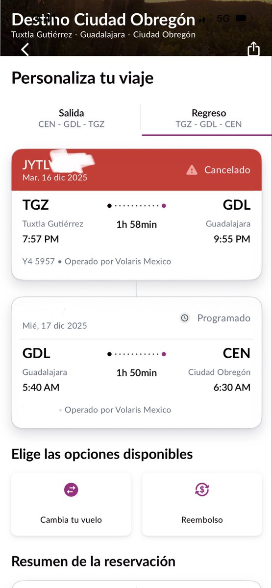 ferpg1's tweet photo. @viajaVolaris está cancelando vuelos y arréglense como puedan, con excusas tontas porque en mi destino no hay ningún problema. 
Estamos desde Domingo 14 en la madrugada en el aeropuerto, lo cancelan, lo mueven hasta 2 días después, lo cancelan y ahora quieren moverlo otros 2 días https://t.co/fF54hmrvxI