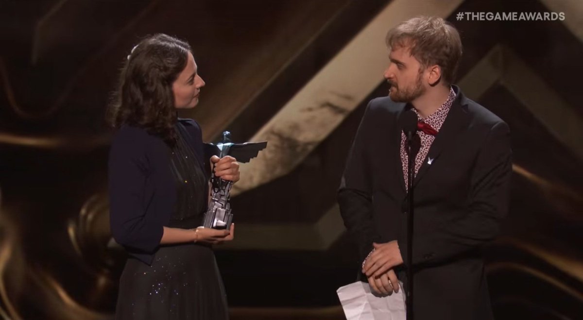 he thanked his shawty in front of millions &amp; i think thats beautiful.