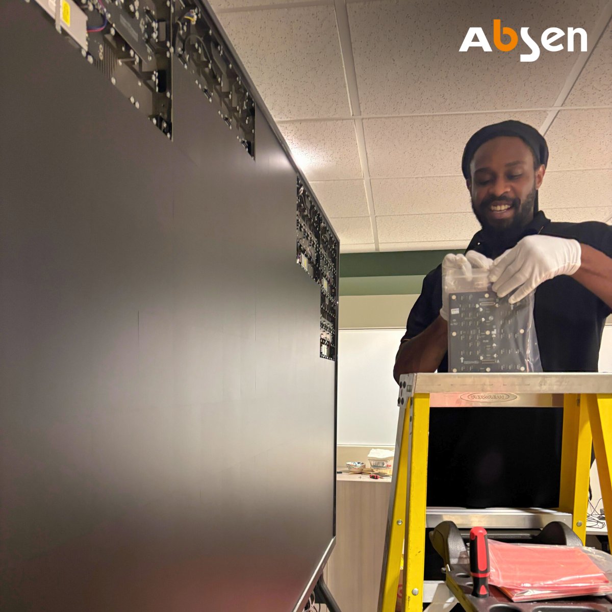 Absen_Inc's tweet image. Smart. Seamless. Supported.

Absen’s iCon X Series LED solutions simplify integration, now sold exclusively through distribution.

👉 Find your distributor: usabsen.com/partners

#AbsenInc #ProAV #LEDdisplay