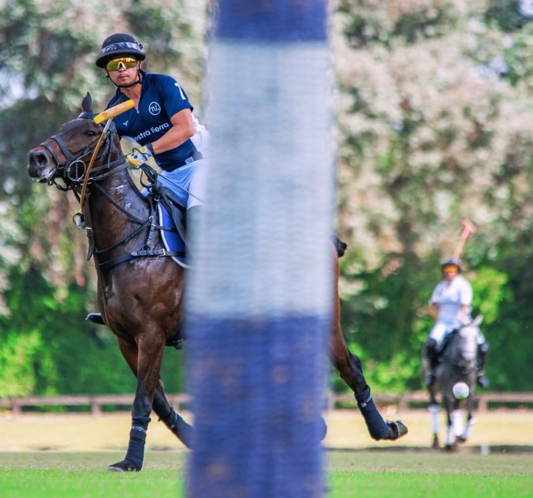 Tengku Hassanal Fans tweet media