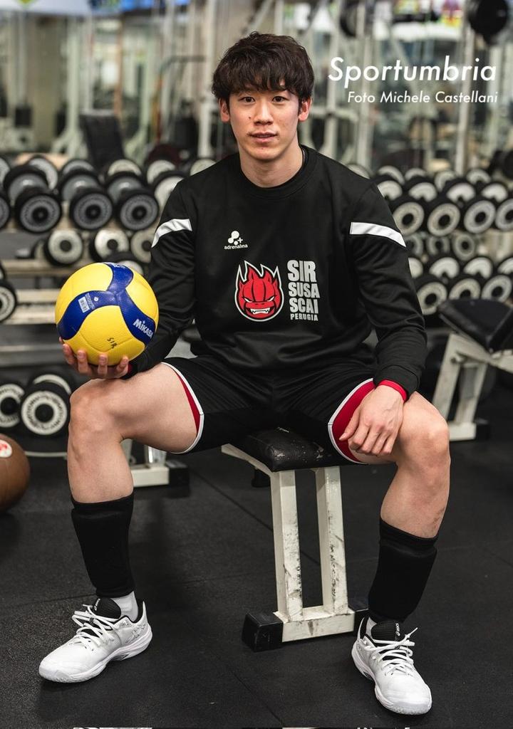 🎤 What does volleyball mean to Yuki?

Yuki : “ My life. I've always lived playing volleyball, I've had many experiences and I've learned so many things both on and off the court. ”

🎤 Which teammate have you learned the most from?

Yuki : “ When I was in Milan, and also in