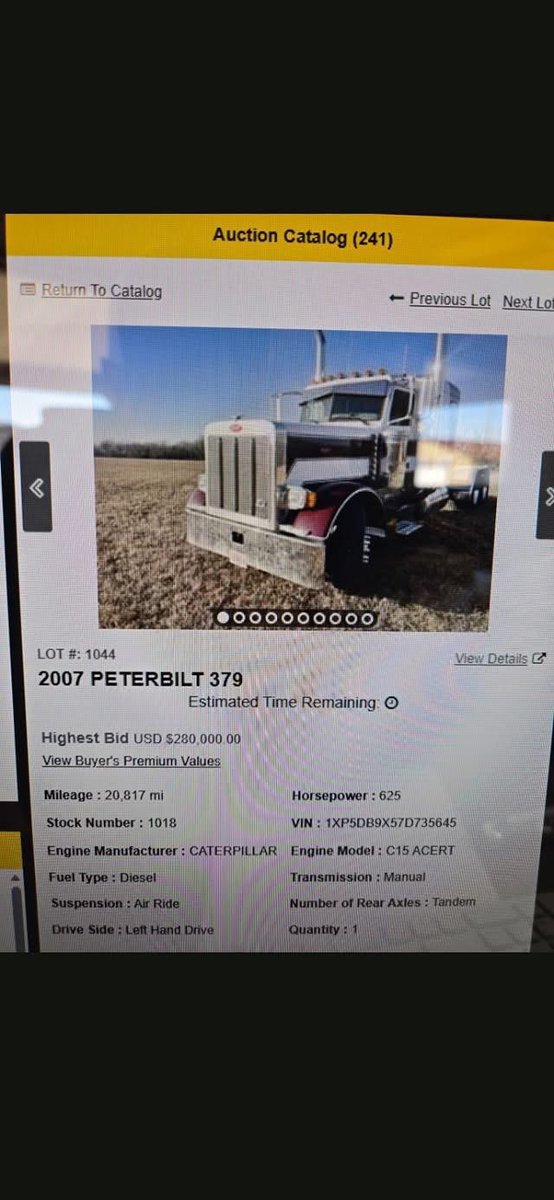 Dusty3080467325's tweet photo. Some dumb SOB bought hisself a job 

$280 k for a 19 yr old truck !!! https://t.co/lcPzIE7Jnx