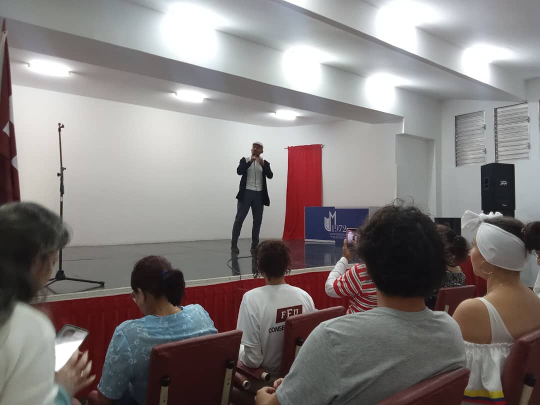 🎉| El día de hoy se realizó en La Universidad de Matanzas, un acto en honor al aniversario de La Federación Estudiantil Universitaria.
#UnaFEEMqueAmaYFunda
#OndaFEU
#100AñosconFidel