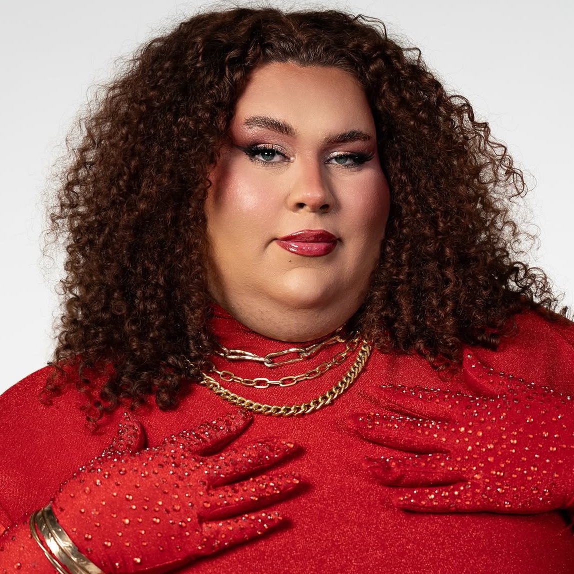 updatecharts's tweet image. 🚨 Madrinha é a ÚLTIMA finalista do #CorridaDasBlogueiras.