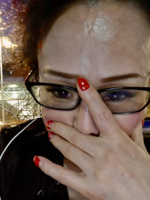 从不愿意上班到
澳门代理富豪
至马来西亚被云顶扣押护照
云顶的VIP
走线拿到无偿机票
需要他人募捐吗？