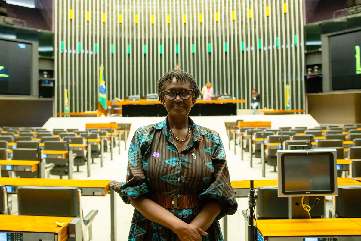 Winnie_Byanyima's tweet photo. My deep thanks to the 🇧🇷 Brazilian Parliamentary Front on HIV for your warm welcome to @UNAIDS and the #PCB57 Programme Coordinating Board delegation, and for hearing our concerns about the future of the HIV response, as we convene for this week's Board meeting. #EndAIDS https://t.co/17KqTvdwhE