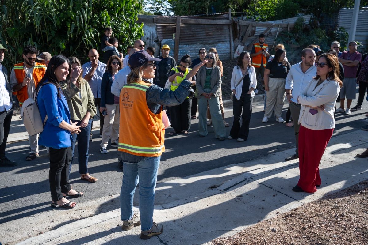 montevideoIM's tweet photo. Finalización de las obras en Juventud 14 🏘️

Las obras incluyeron trabajos de vialidad en calles, instalación de veredas con rampas, construcción de bocas de tormenta con la extensión del sistema de saneamiento y conexión a la red de agua potable 🙌 https://t.co/vn4NK2IpPW