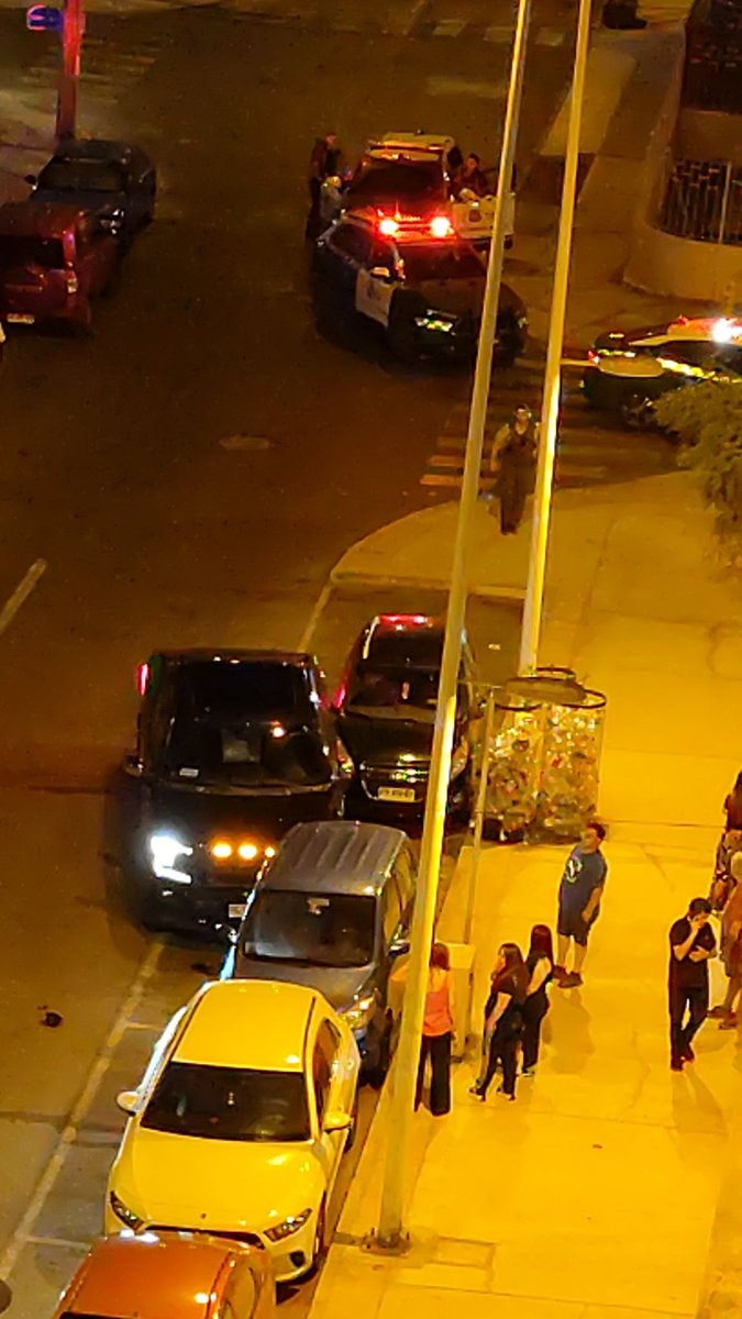 _fjofre's tweet photo. @_mariamgdalena Llegaron hasta el cuevo, acá choco el auto y se bajaron corriendo.... Donde los atraparon? https://t.co/OVSrPYIa7P