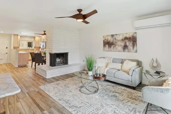 nick_t30767's tweet photo. SOLD with the Taylors!
2 beds 2 baths 1,064 sq ft

Keep me in mind for all your real estate needs. I love doing my job. 

#TaylorRealEstate #affordable #housegoals #housing #realestate #California #buying #selling #buyer #seller #SanDiego #rent #renters #rental #free #kitchen https://t.co/h32FnQ3mFr