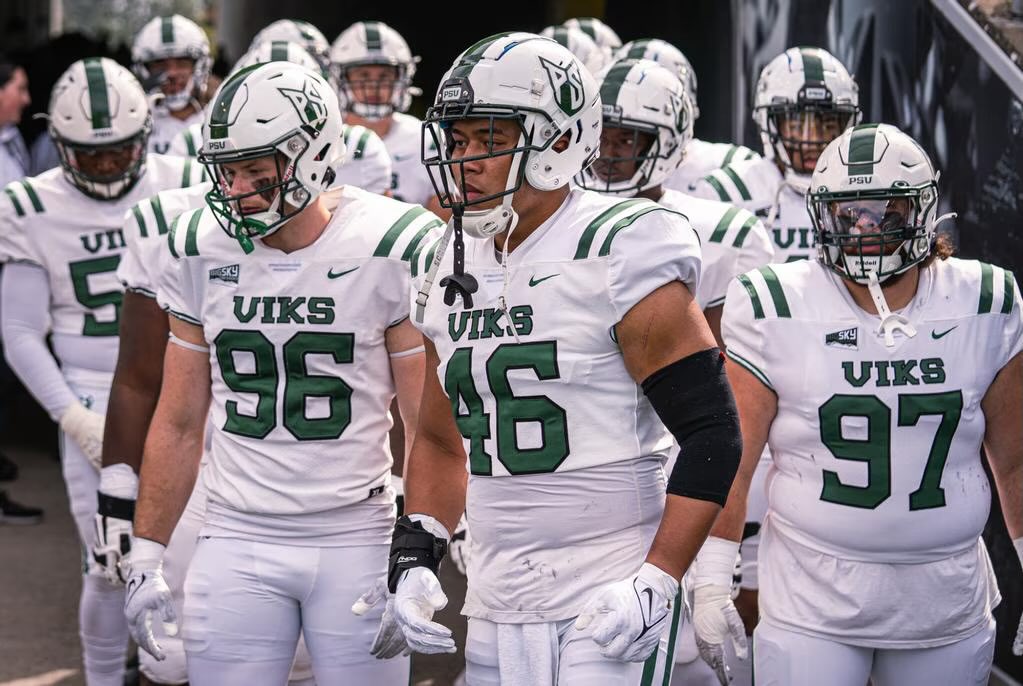 I’m blessed to receive my first D1 offer to Portland State University! 

<a href="/psuviksFB/">Portland State Football</a> <a href="/CoachFisk/">Chris Fisk</a> <a href="/coachKastens/">Alex Kastens</a> <a href="/NickFarman55/">Nick Farman M.S.</a>