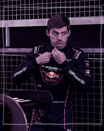 𝕸𝖆𝖝 tweet media