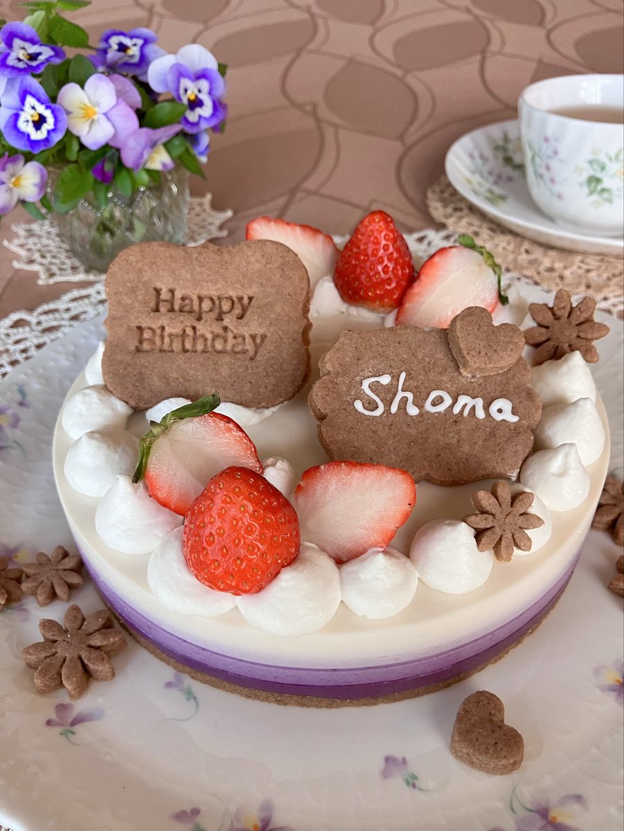 昌磨さんお誕生日おめでとうございます🎉

昌磨さんのおかげでワクワクの楽しい1年でした。
28歳もやりたい事が沢山出来ますように🩷

#宇野昌磨誕生祭2025 
#宇野昌磨