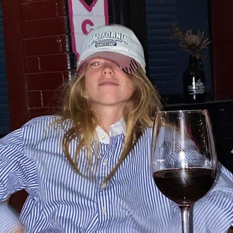 kendramerced's tweet image. milly alcock is so bf