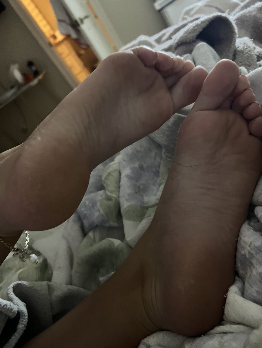 emmsgoddess's tweet image. Lick ‘em clean freaks