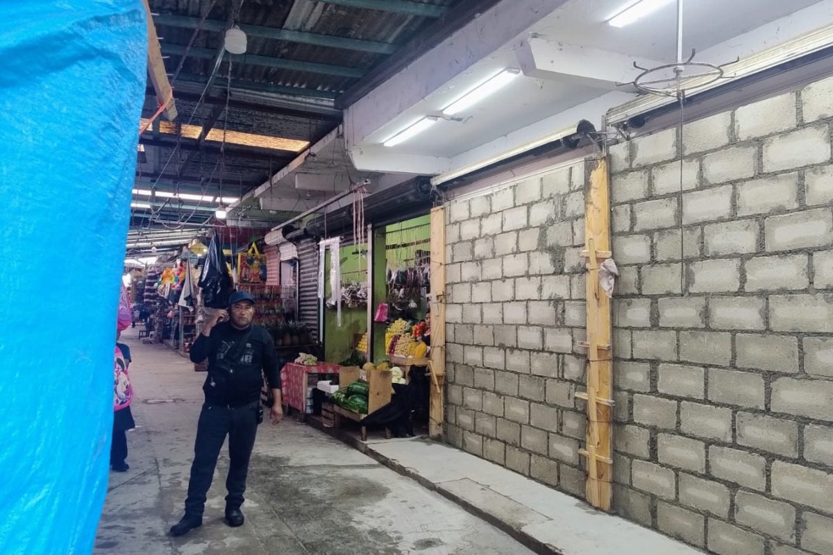 📢 Ocosingo: Denuncia de locatarios integrantes del CNI y Bases de Apoyo del EZLN ➡️ frayba.org.mx/251216-denunci…