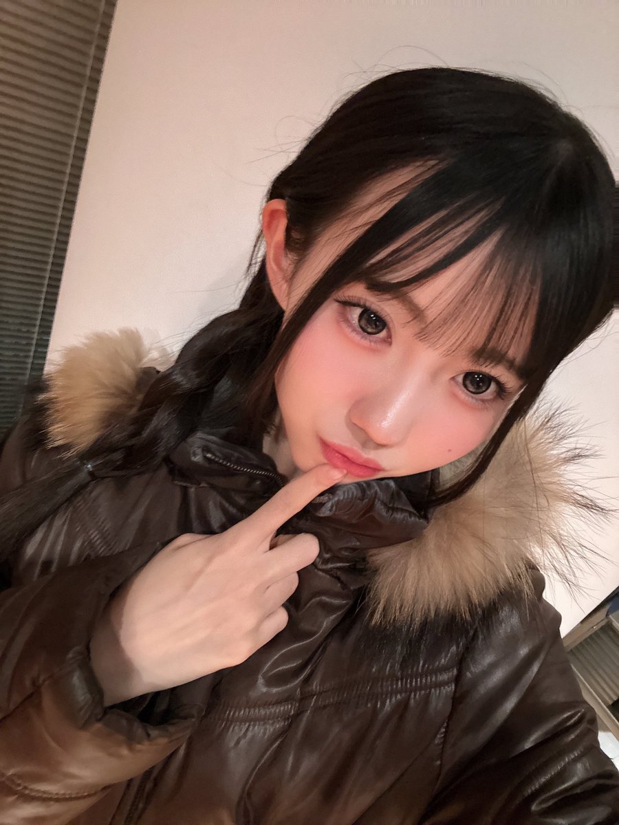 ツユりん おはるん！！☀️ 今日は割と早めに起きれた♡ 初めてね加湿器を使って