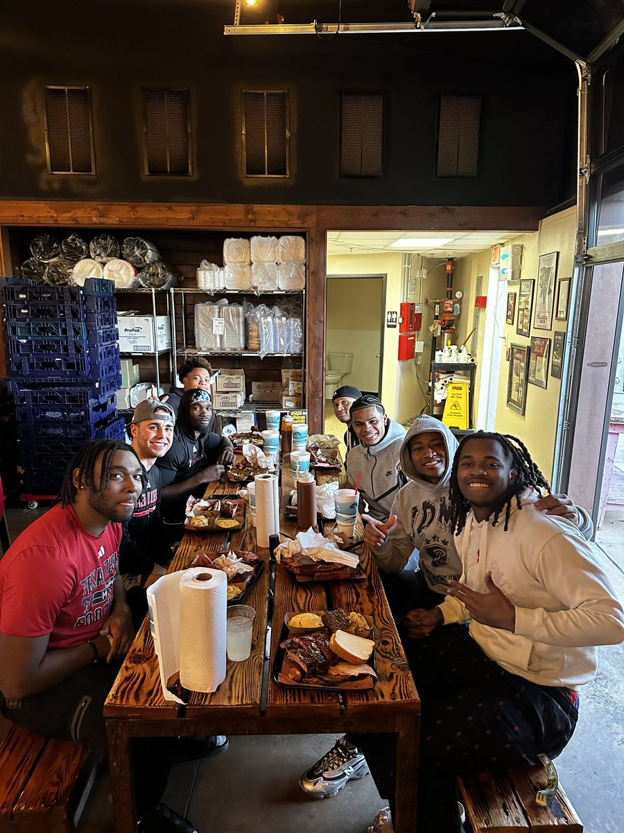 Gentry Hicks tweet media