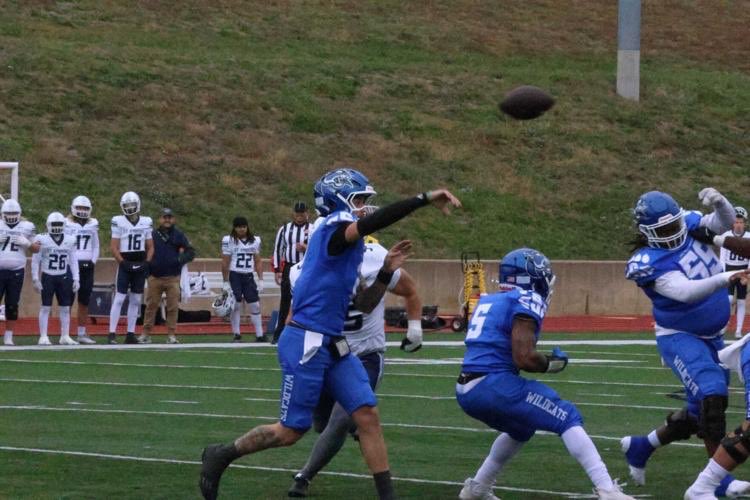 Max_Jacobs7's tweet photo. Thank you @CoachBress_CSC for my fifth offer to play football at @CSCwildcatsFB. I appreciate the coaches for this opportunity!

@WHIPS_football @CoachSallayCSC @CoachGarvin17 @PrepRedzoneIL @NWHPreps @DFO_AJ https://t.co/OopeCBqx2z
