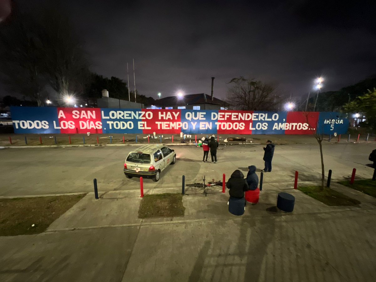 ACEFALIA EN <a href="/SanLorenzo/">San Lorenzo</a> 
Ojalá que este sea el momento de la reconstrucción del club